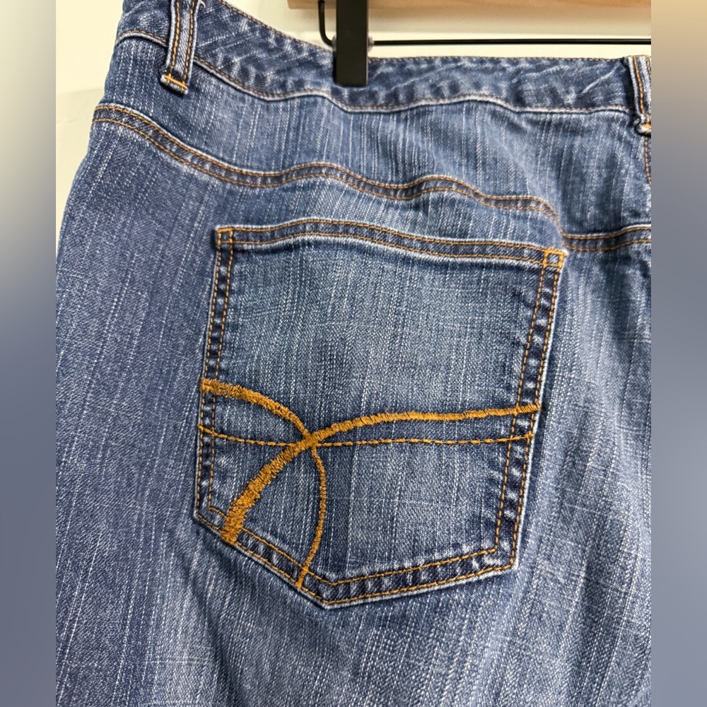 Tommy Hilfiger Plus 22 Cropped Straight Jeans 25 Inseam Medium Wash - Picture 10 of 15